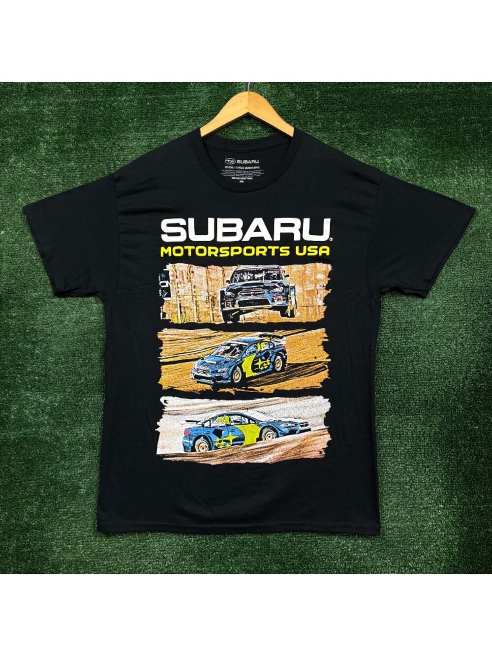 Subaru Motorsports  USA Poster T-Shirt Size Large